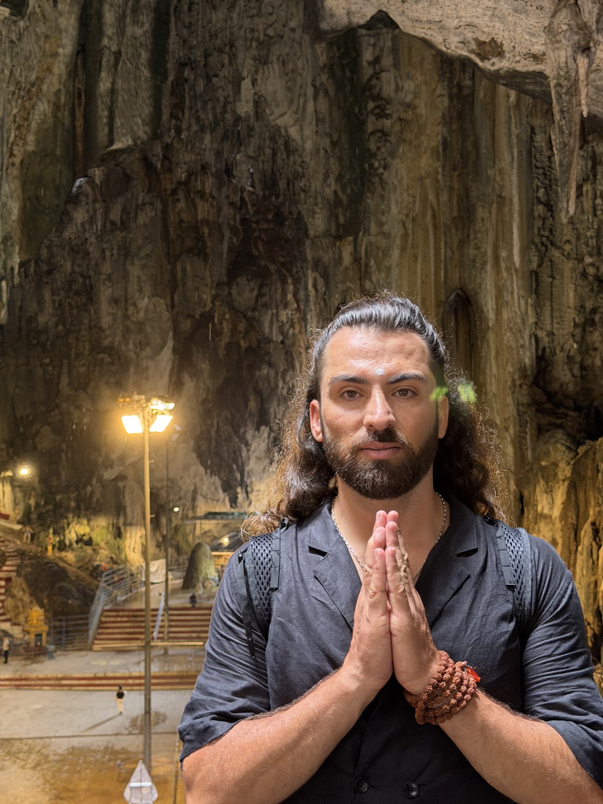 Mağarada meditasyon